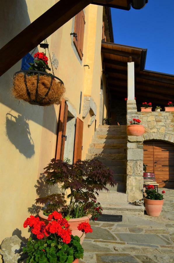 Apartment In The Smallest Town In The World Hum Extérieur photo